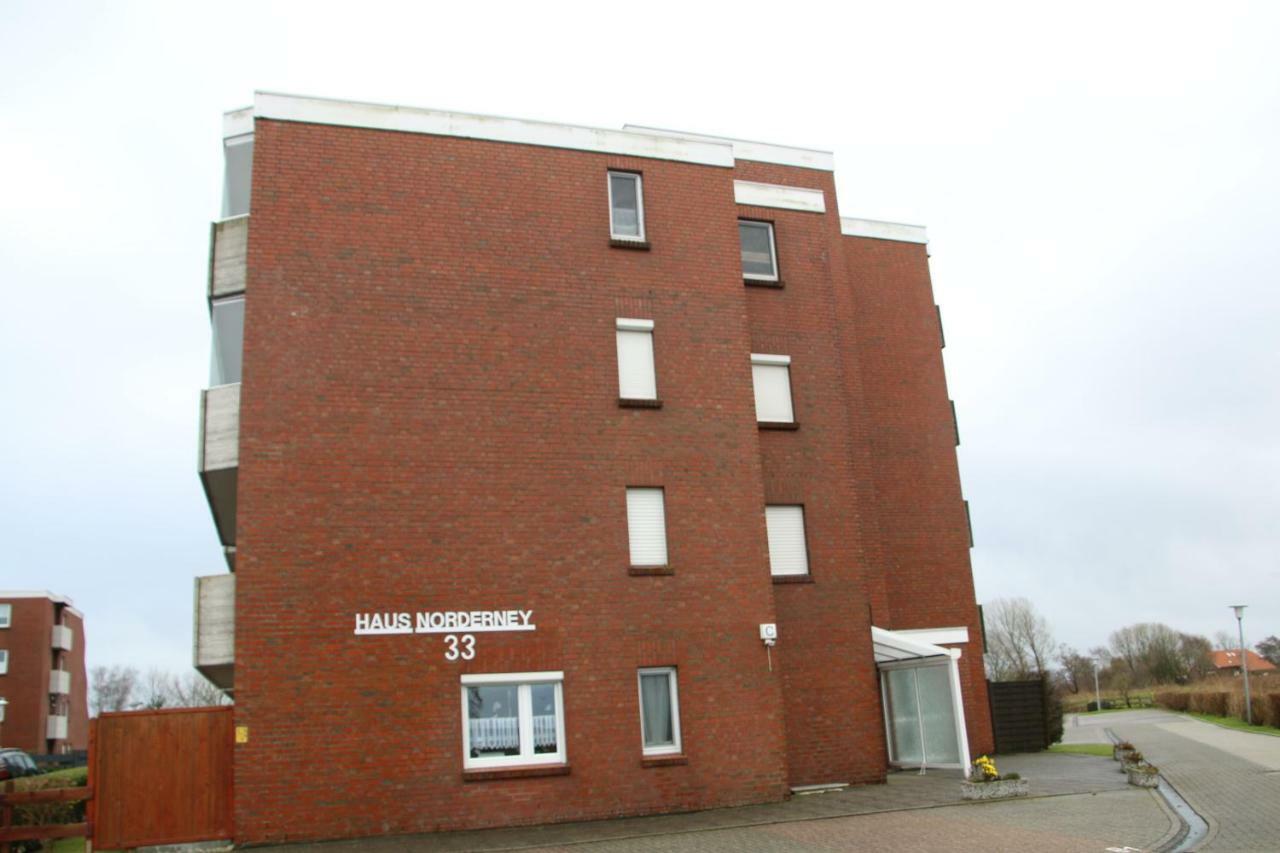 Schwarz Apartment *